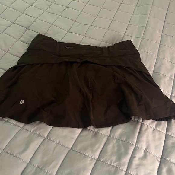lululemon athletica Dresses & Skirts - Lululemon Play Off the Pleats black skirt women’s size 8